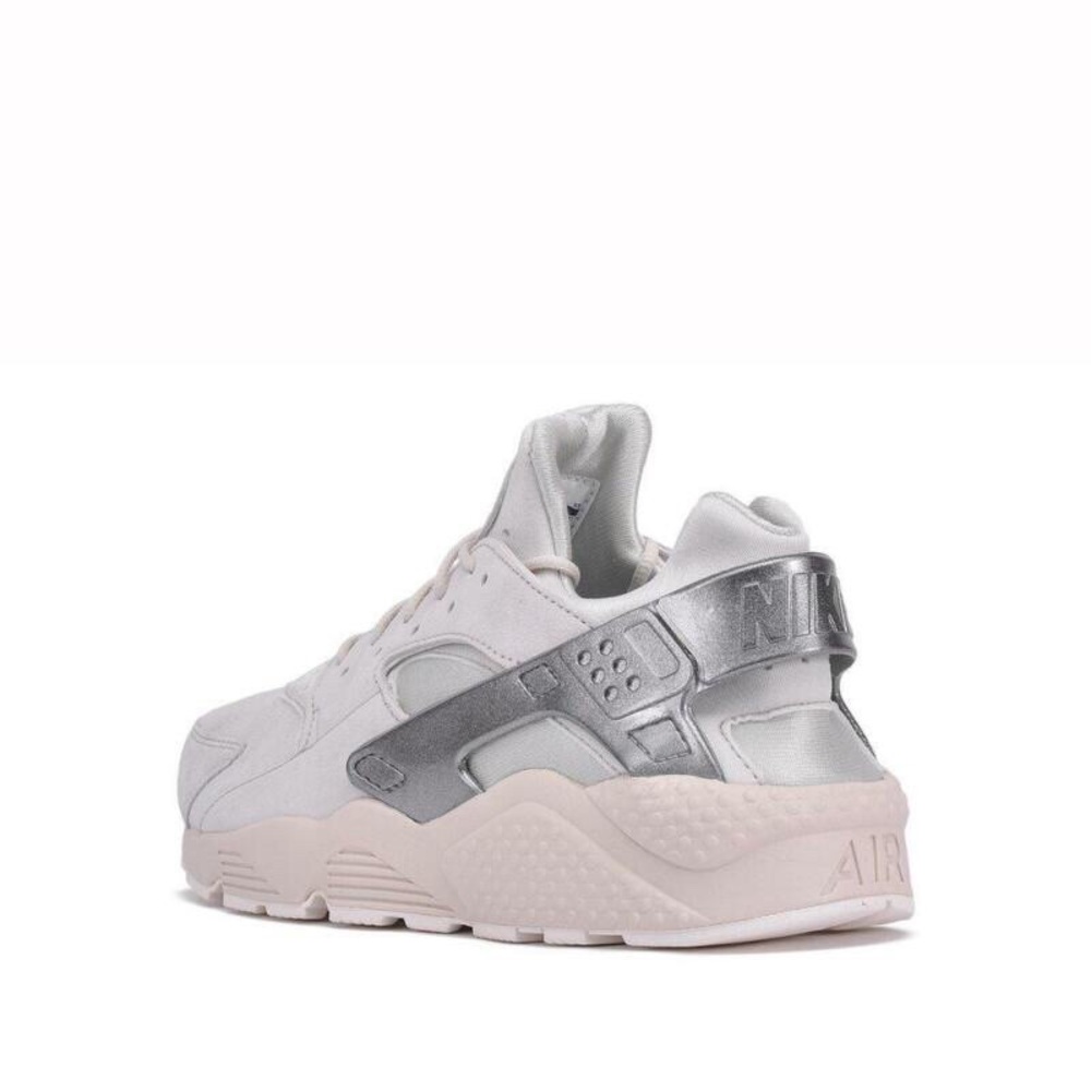 **SOLD** Nike Air Huarache Run Premium ☠️ - Picture 3 of 8
